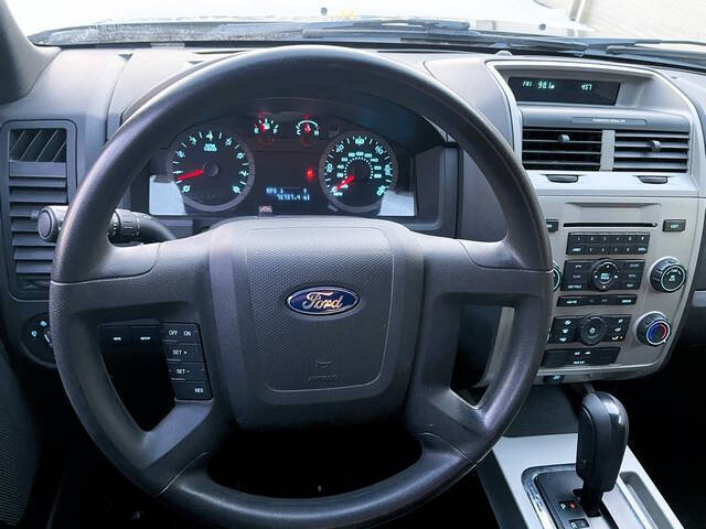 2011 Ford Escape XLT