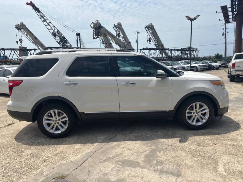 2011 Ford Explorer XLT