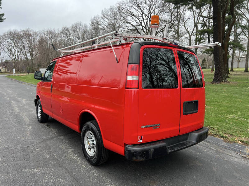 2016 Chevrolet Express 2500