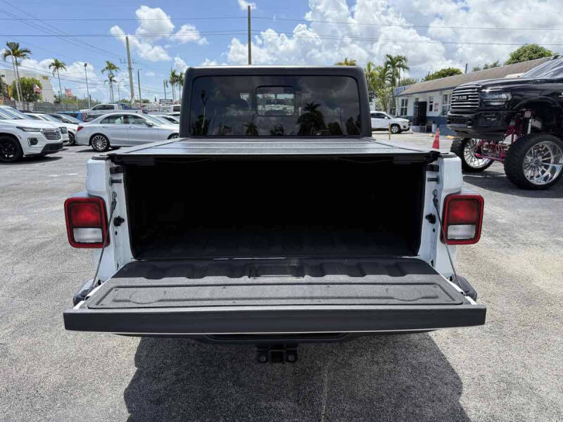 2023 Jeep Gladiator Willys