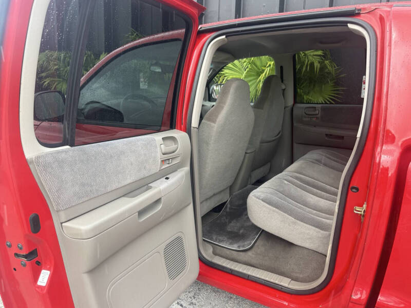 2004 Dodge Dakota SLT Plus
