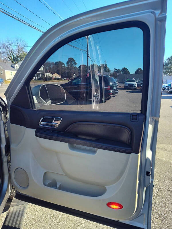 2011 Cadillac Escalade Platinum Edition
