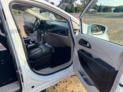 2017 Chrysler Pacifica Touring Plus