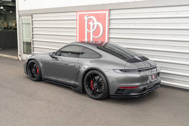 2022 Porsche 911 Carrera 4 GTS