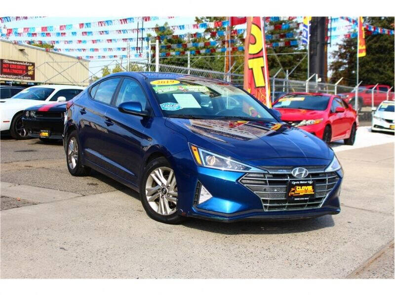 2019 Hyundai Elantra