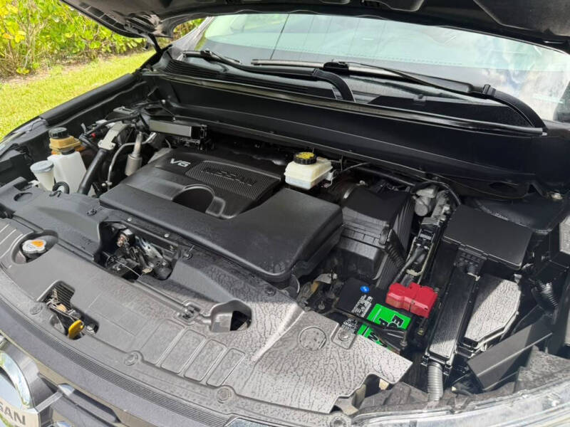 2018 Nissan Pathfinder SL