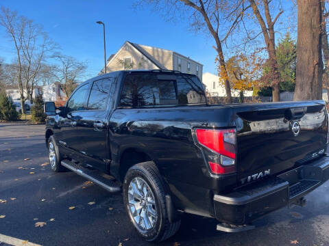2021 Nissan Titan SL
