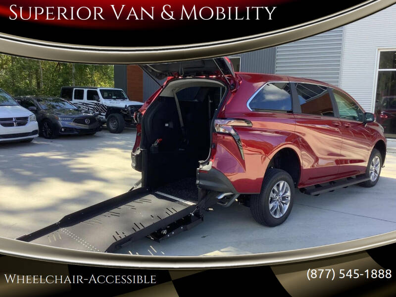 2025 Toyota Sienna LE 8-Passenger