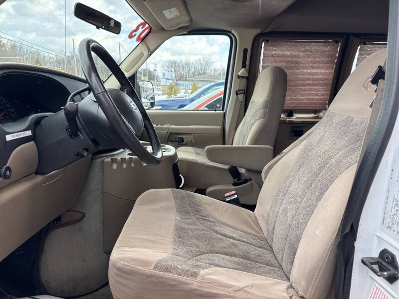 2003 Ford E-Series E-150