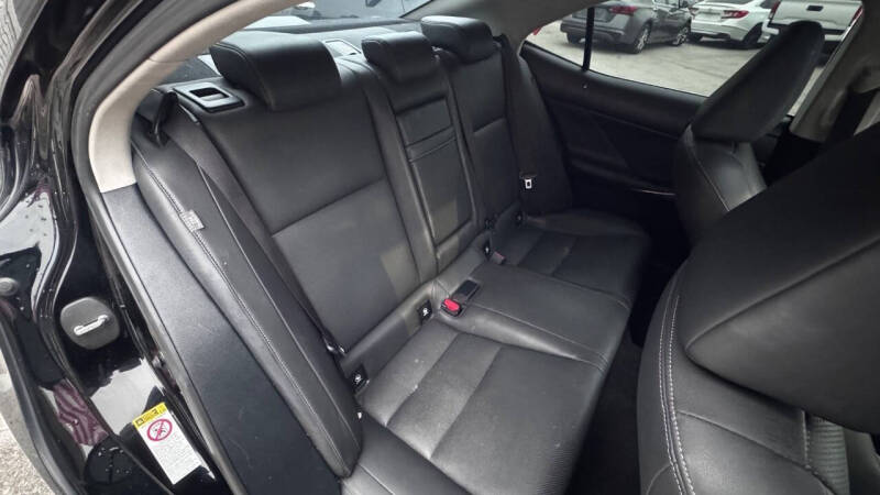 2016 Lexus IS 200t