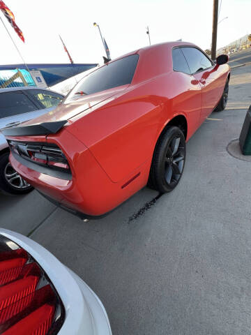 2016 Dodge Challenger R/T Plus