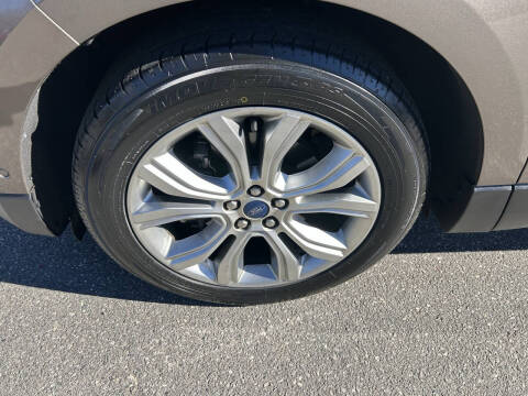 2019 Ford Edge Titanium
