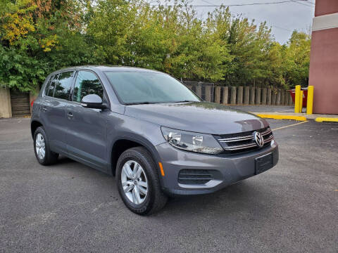 2013 Volkswagen Tiguan for sale at U.S. Auto Group in Chicago IL