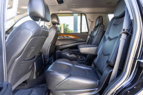 2017 Cadillac Escalade Luxury