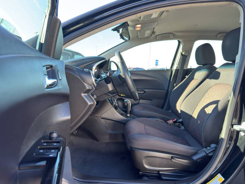 2020 Chevrolet Sonic LT