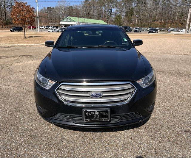2018 Ford Taurus SEL