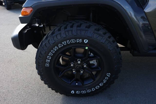 2025 Jeep Gladiator Willys