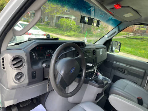 2011 Ford E-Series E-150