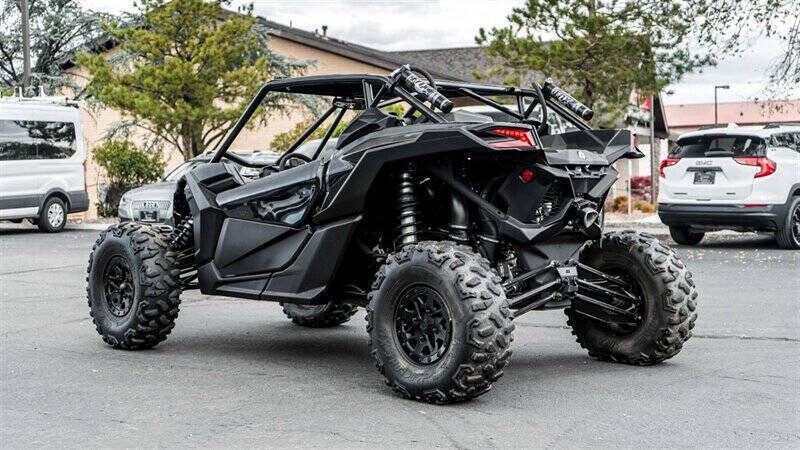 2017 Can-Am Maverick X3