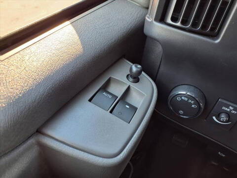 2025 Chevrolet Express 2500