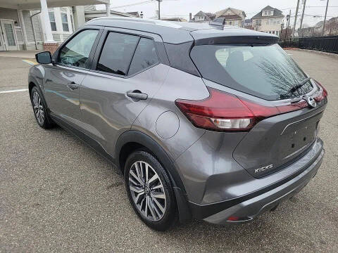 2021 Nissan Kicks SV