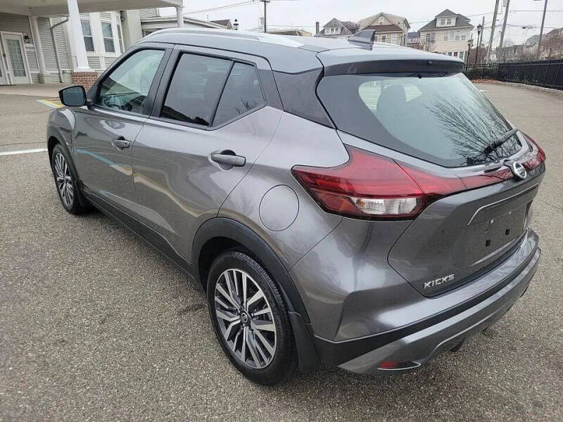 2021 Nissan Kicks SV