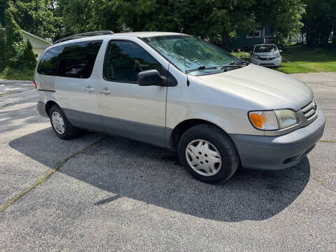 2002 Toyota Sienna LE