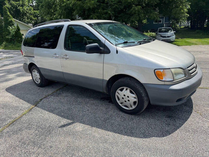 2002 Toyota Sienna LE