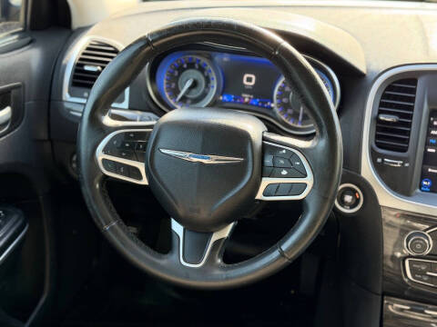 2019 Chrysler 300 Touring