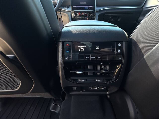 2023 Jeep Grand Cherokee L Overland