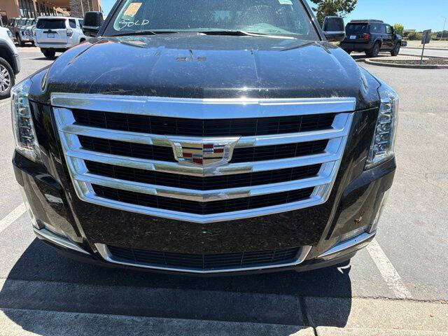 2018 Cadillac Escalade Luxury