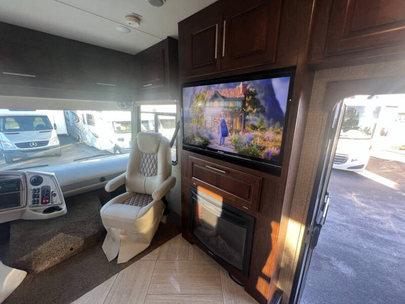 2016 Coachmen RV Encounter