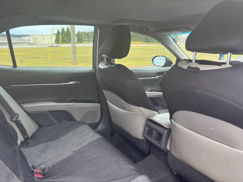 2018 Toyota Camry SE