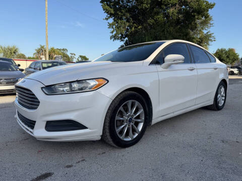2014 Ford Fusion SE