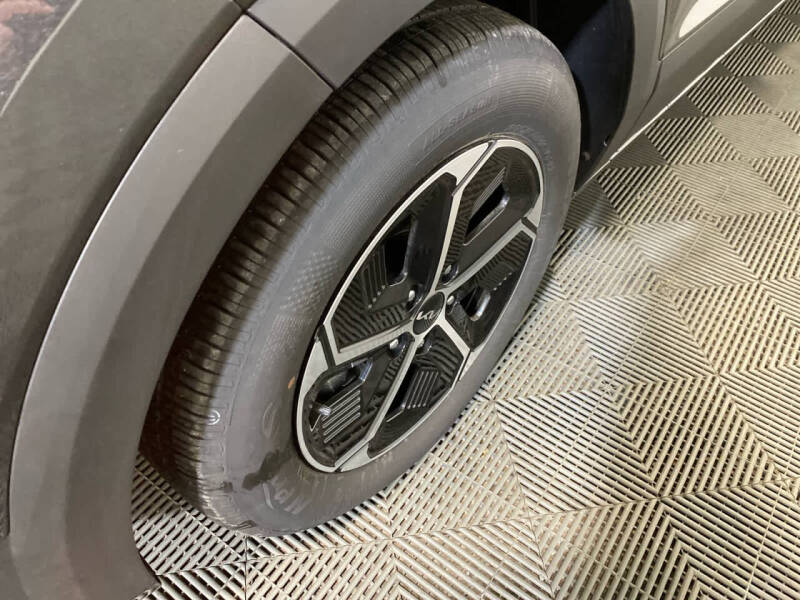 2025 Kia Niro Plug-In Hybrid EX