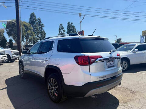 2019 GMC Acadia SLT-1
