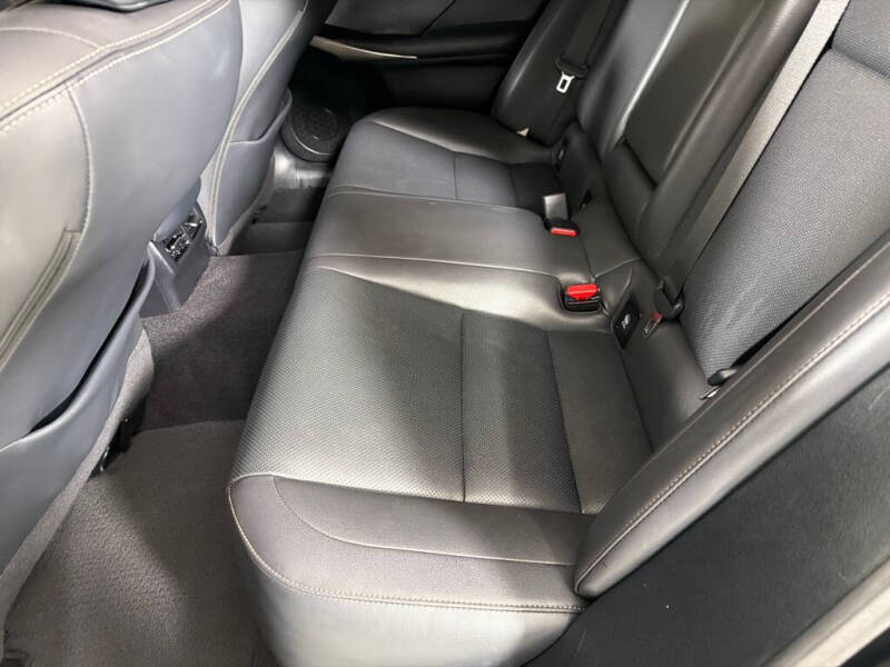 2016 Lexus IS 200t