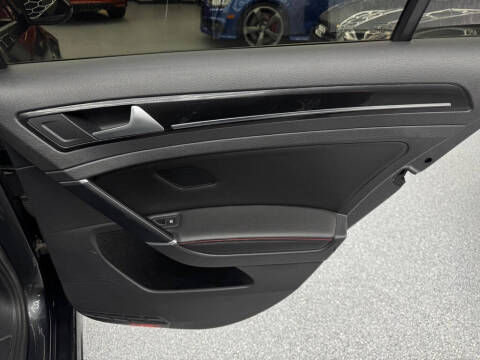 2017 Volkswagen Golf GTI