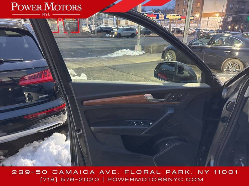 2022 Audi Q5 quattro S line Premium 45 TFSI