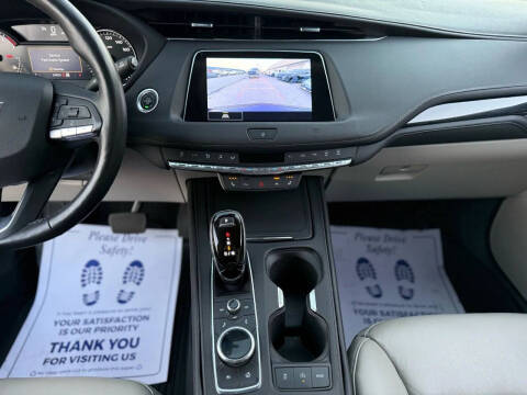 2021 Cadillac XT4 Premium Luxury