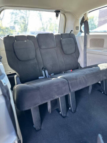 2016 Dodge Grand Caravan American Value Package