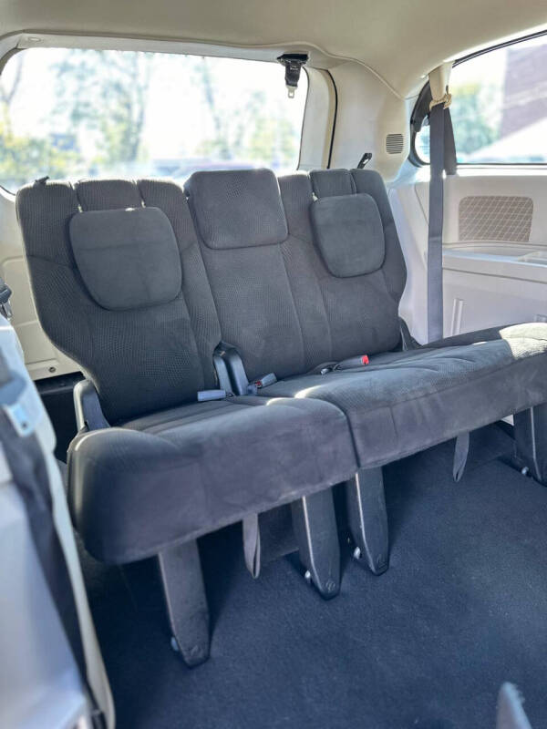 2016 Dodge Grand Caravan American Value Package