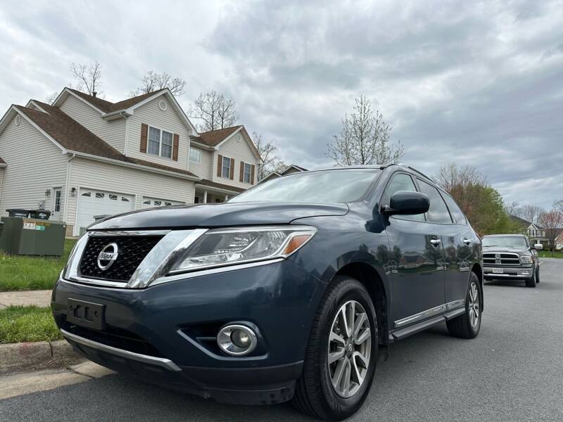 2014 Nissan Pathfinder for sale at PREMIER AUTO SALES in Martinsburg WV