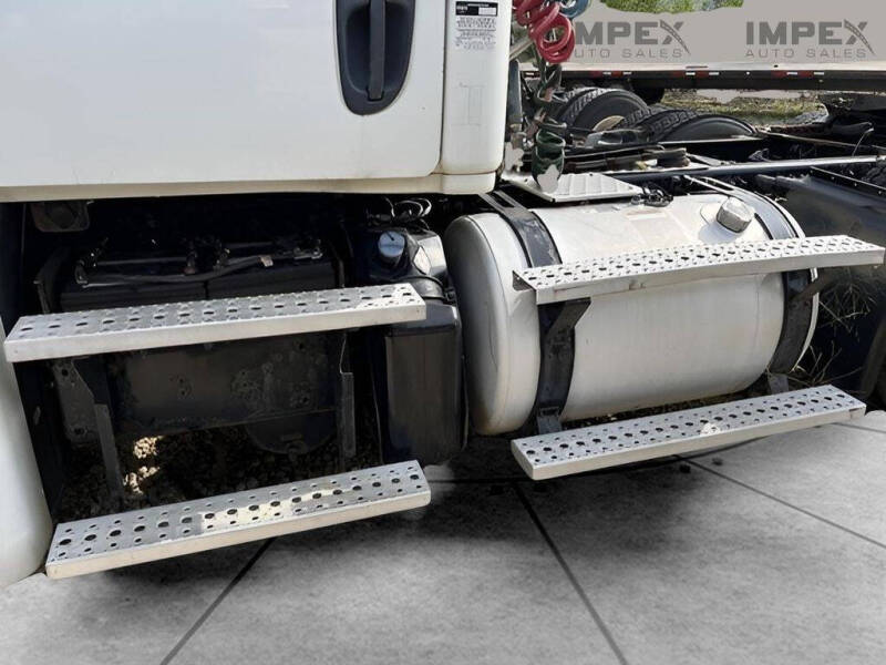 2015 Freightliner Cascadia