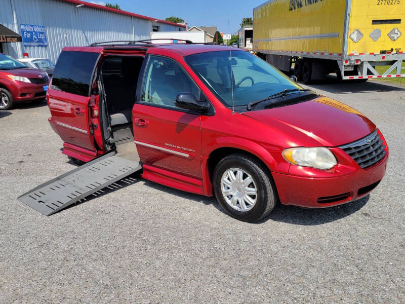 2007 Chrysler WHEELCHAIR VAN