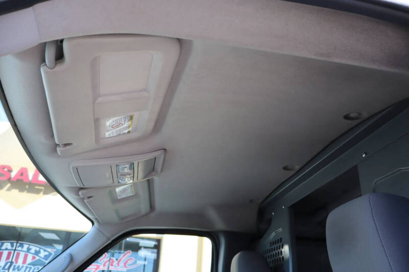 2016 Nissan NV