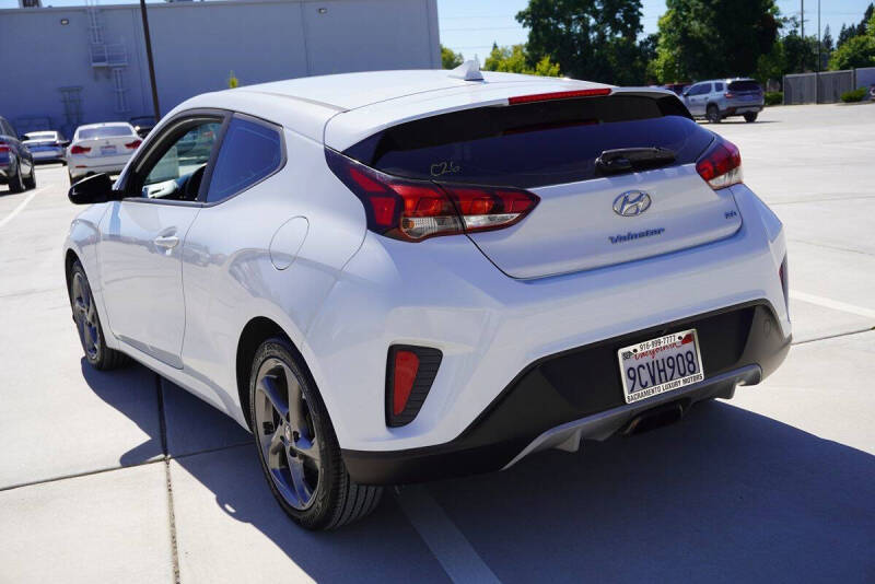 2019 Hyundai Veloster