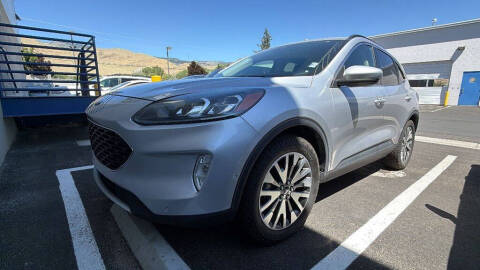 2020 Ford Escape Titanium
