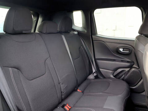 2022 Jeep Renegade Altitude