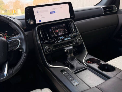 2024 Lexus LX 600 Luxury